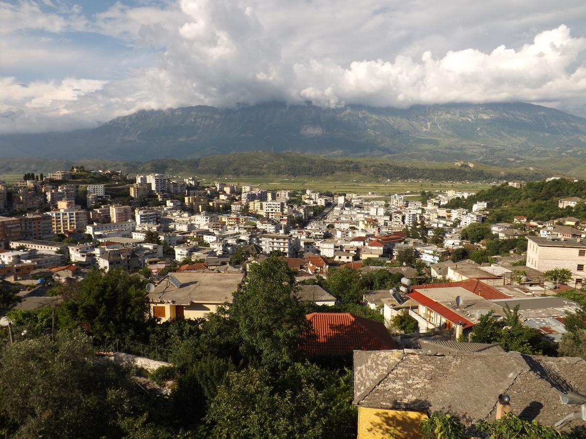 Shtino 2* Gjirokastër